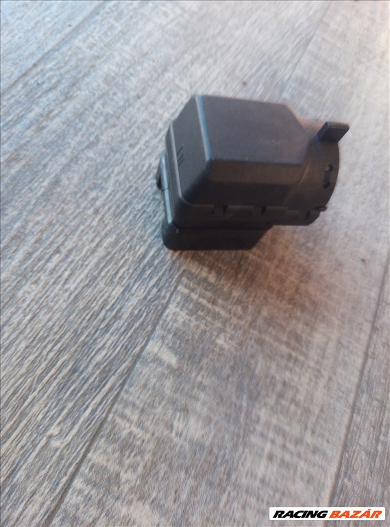 BMW e46 e39 e38 e53 gyujtáskapcsoló betét gyújtáskapcsoló alsórész  4. kép