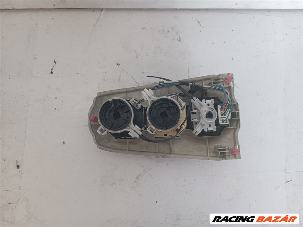 Toyota Yaris (XP90) fűtéskapcsoló  4. kép