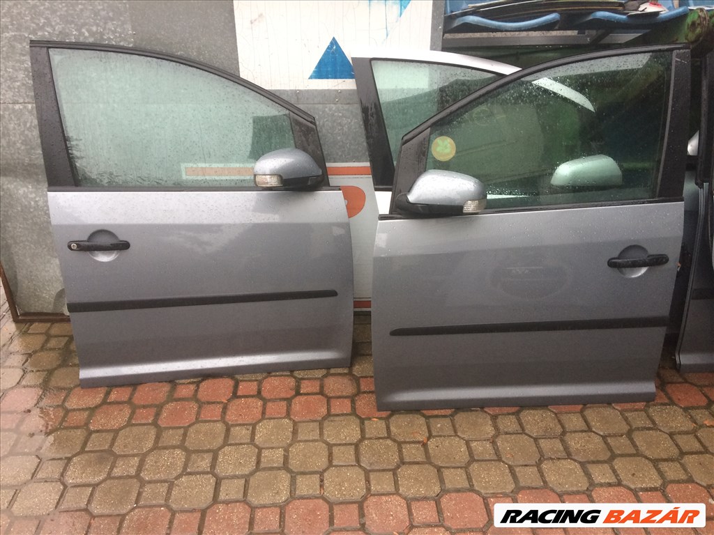 Volkswagen Touran I 2003-2015 motorháztető, sárvédő, lökhárító, ajtó 12. kép