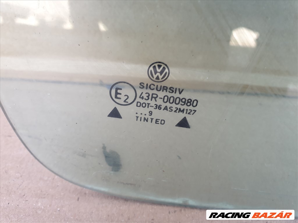 Volkswagen Bora Jobb hátsó fixüveg  2. kép