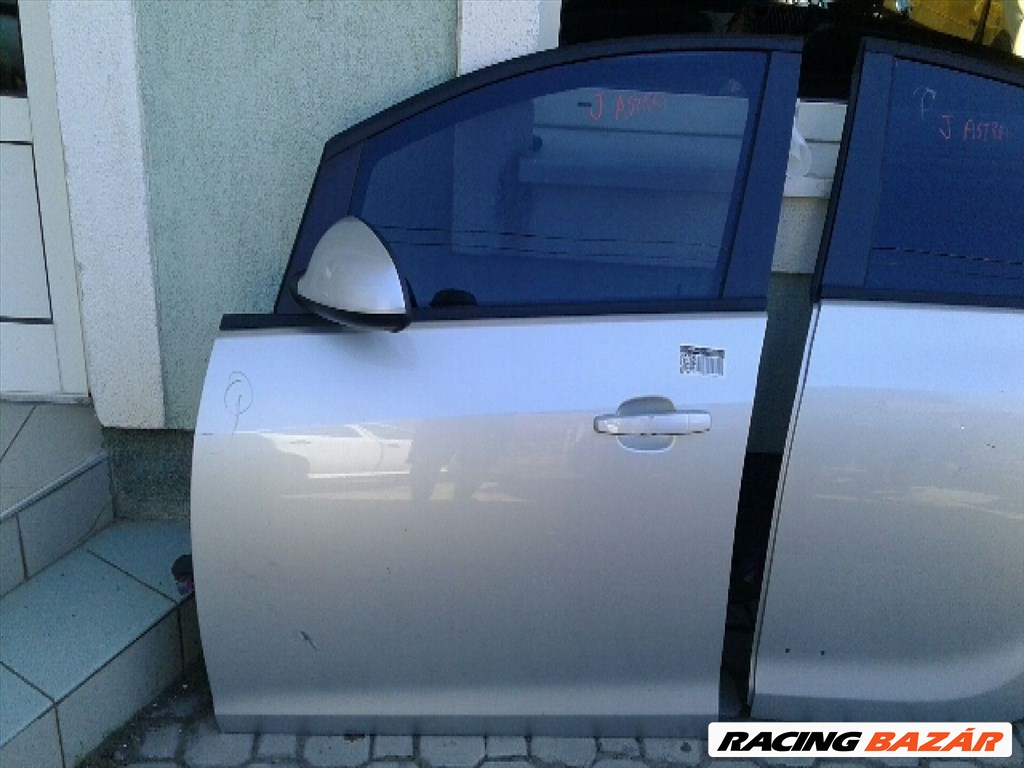 Opel Astra J 2009-2013 bontott ajtó, sárvédő, motorháztető, csomagtér ajtó, lámpa 1. kép