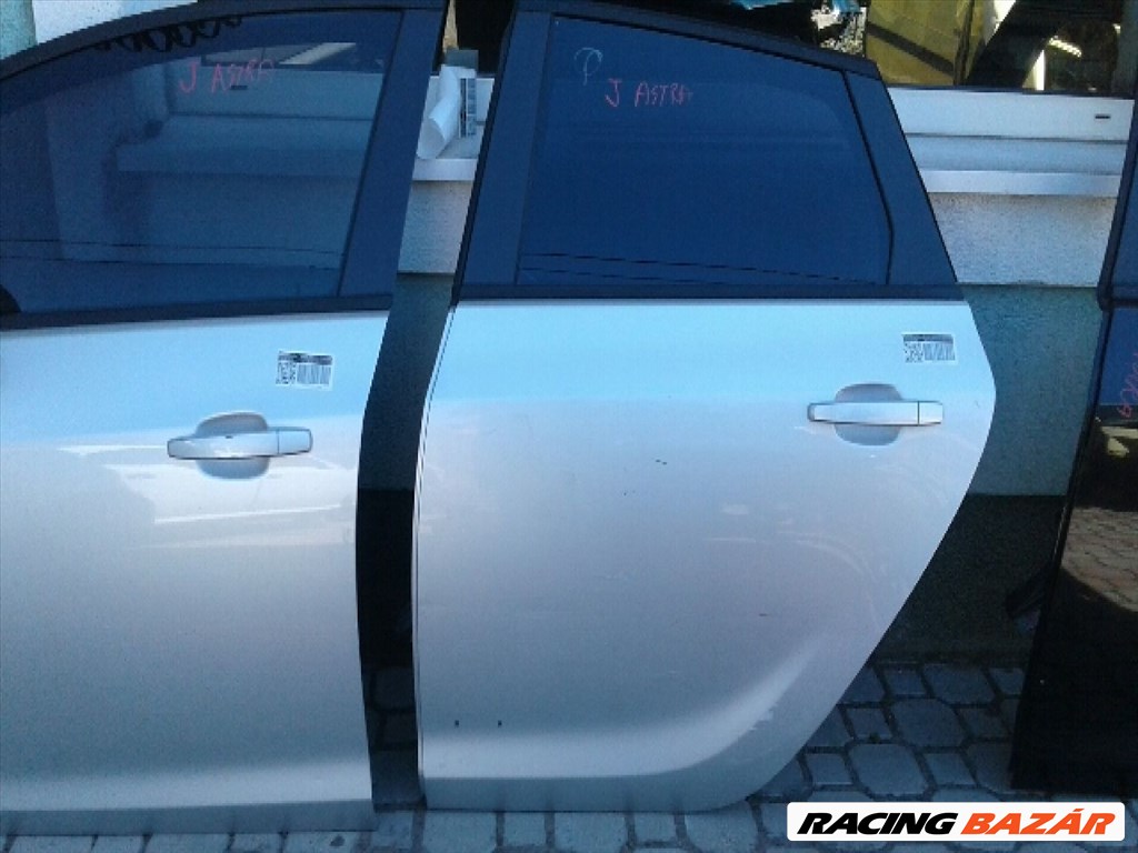 Opel Astra J  2009-2017 motorháztető, sárvédő, ajtó, lökhárító, csomagtérajtó 2. kép