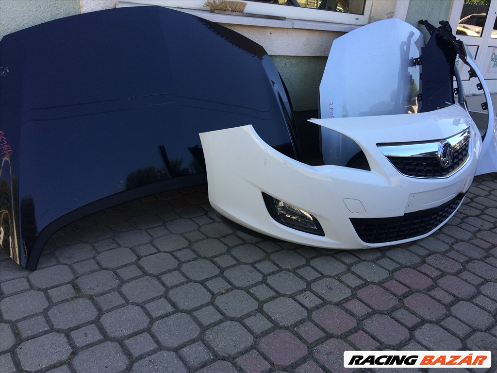 Opel Astra J  2009-2017 motorháztető, sárvédő, ajtó, lökhárító, csomagtérajtó 11. kép