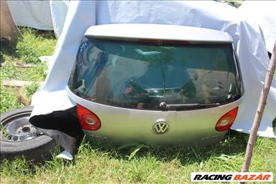Volkswagen Golf V csomagtérajtó üresen, szélvédővel (254) 