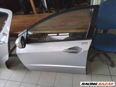Honda Civic VIII 2005-20012 bontott motorháztető, lsárvédő, ajtó, csomagtér ajtó, 