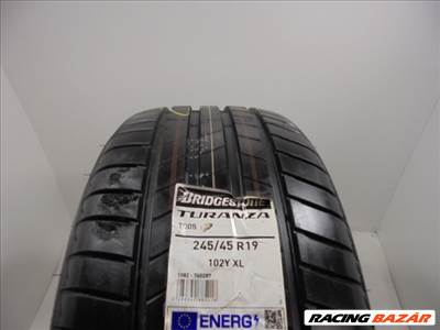 Bridgestone T005 245/45 R19 