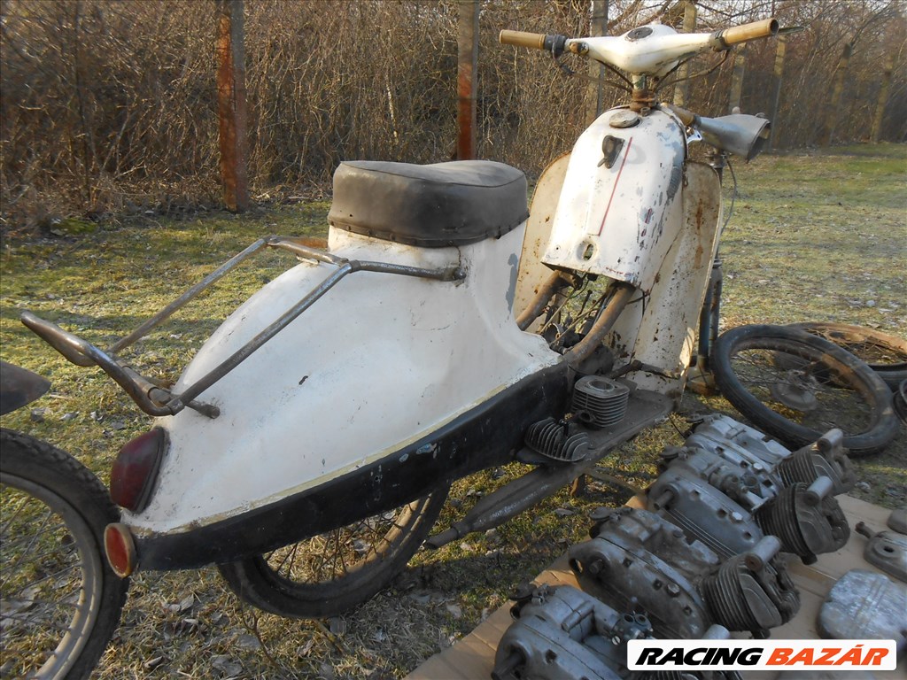 PANNI 2DB OLDTIMER KISMOTOR+MELLÉ RENGETEG ALKATRÉSZ,CSAK EGYBEN TAPOLCÁN ELADÓ 55. kép