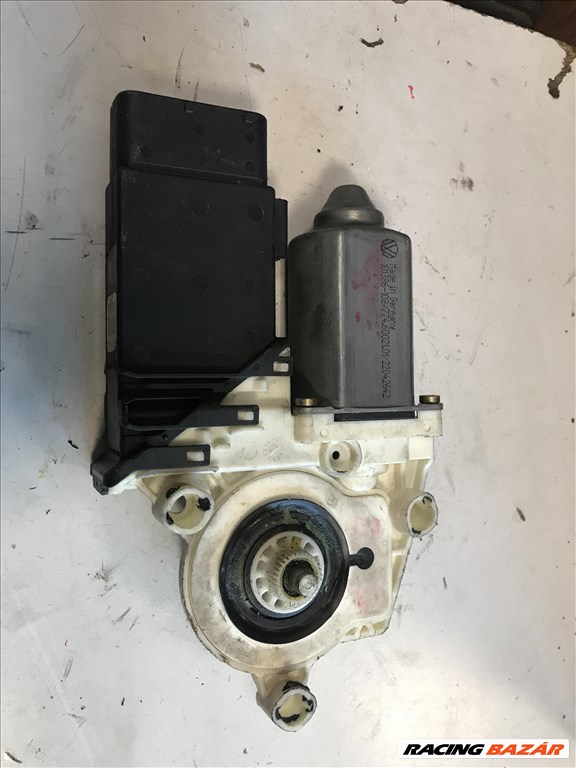 Volkswagen Golf IV - jobb első ablakemelő motor 1c2959802a 2. kép