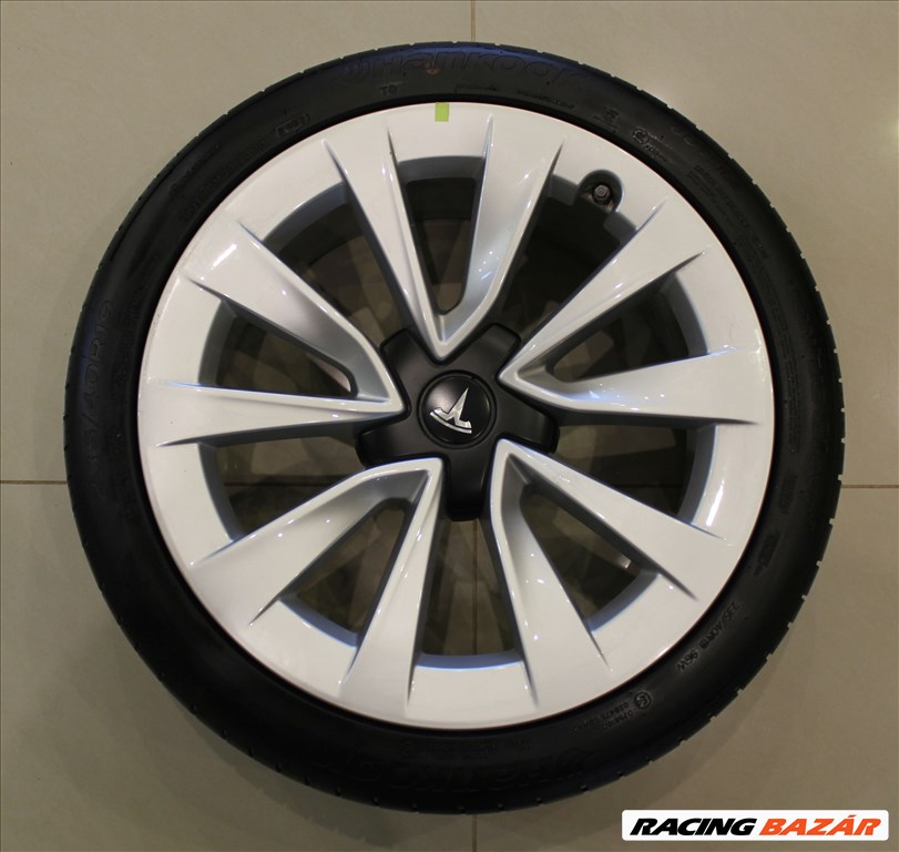  5x114.3 lyukosztású 8,5J 19" új Tesla Model 3 sport (gyári felni) alufelni 4. kép