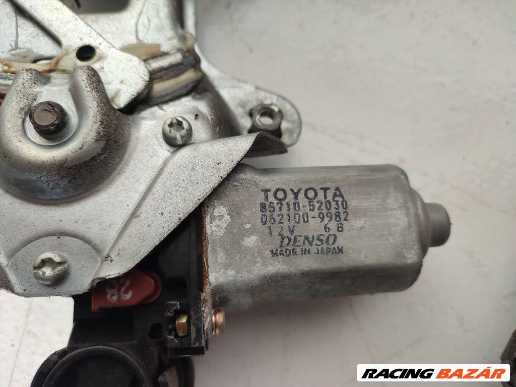 Toyota Yaris (XP10) jobb első ablakemelő  2. kép