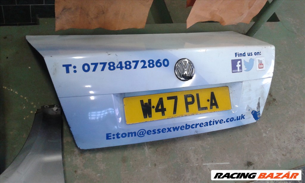 Volkswagen Bora 1998-2004 hátsó lökhárító, homlokfal, ajtó, lámpa, csomagtérfedél 8. kép