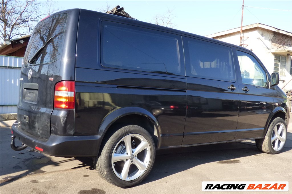 Volkswagen Transporter T5 Caravelle Long ( Hosszú ) 2,5 TDI 174 LE  2005 bontott alkatrészei 3. kép