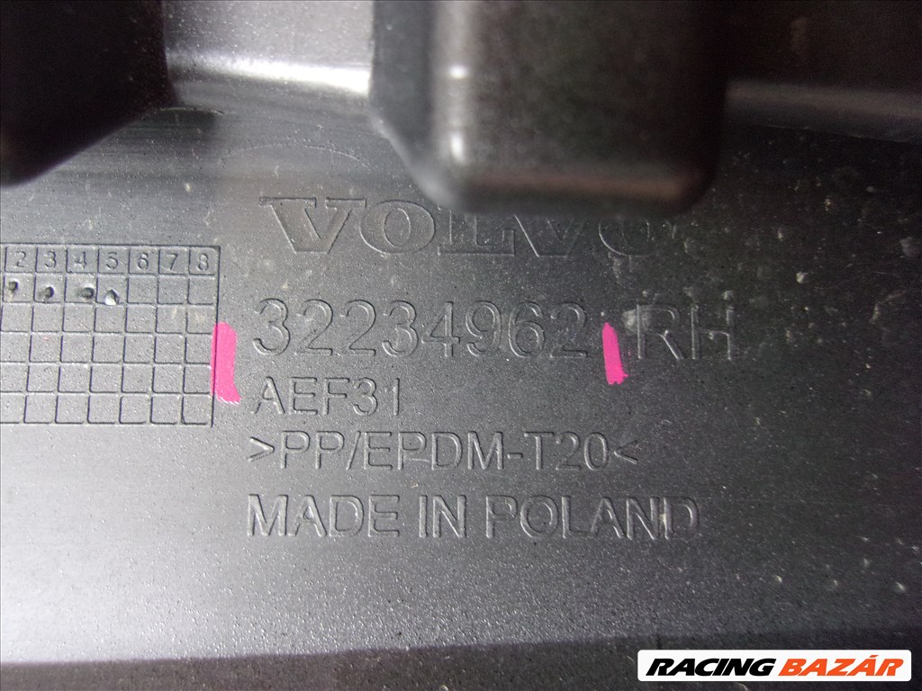 VOLVO XC60 R-Design jobb első lökhárító rács 2022- 32234962 4. kép