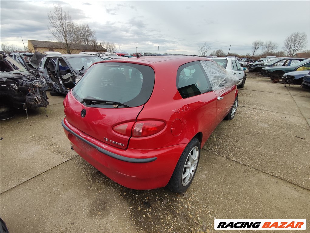 Alfa Romeo 147 , 1.6 twinspark , bontott alkatrészei 2. kép