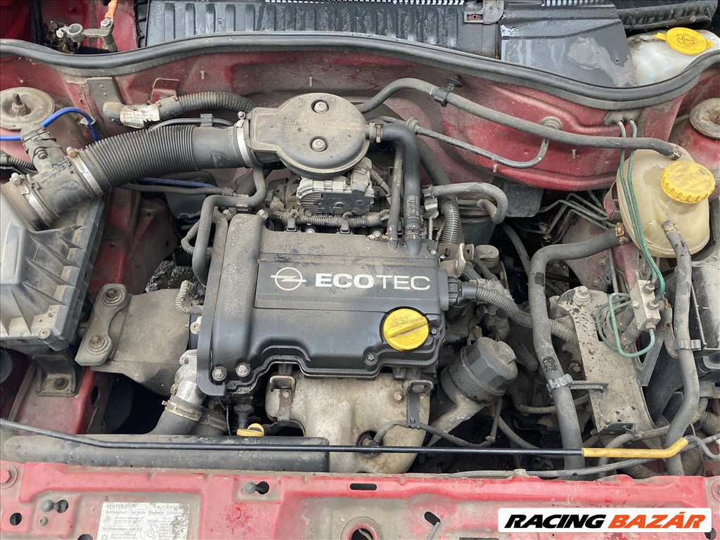 Opel Corsa C 1.0i bontott alkatrészei 4. kép