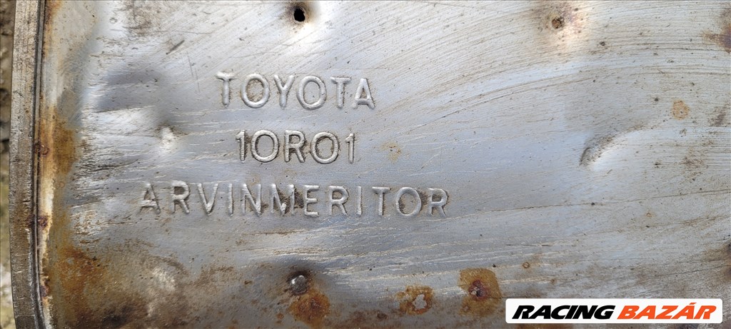 Toyota Avensis (T250) gyári kipufogó 2. kép