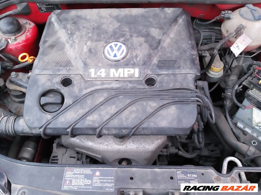 Volkswagen Polo 6n2 alkatrészek 1.4 MPI szín kód LP3G  3. kép