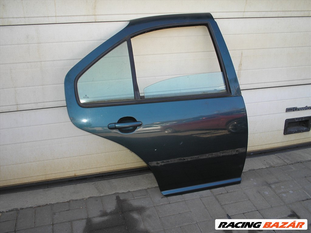 Volkswagen Bora jobb hátsó ajtó  1. kép