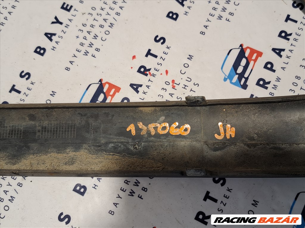 BMW E46 facelift sedan fekete jobb hátsó lökhárító díszléc (135060) 7030604 7. kép