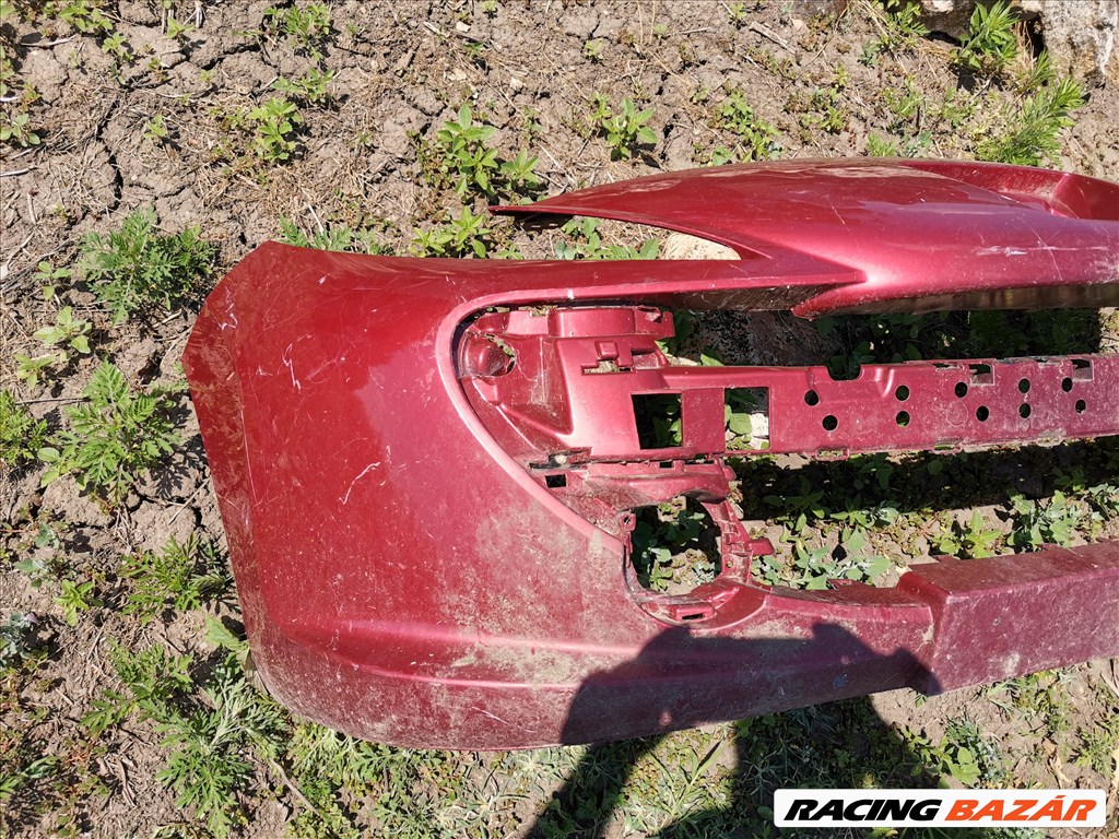 Peugeot 207 első lökhárító enyhén sérült 3. kép