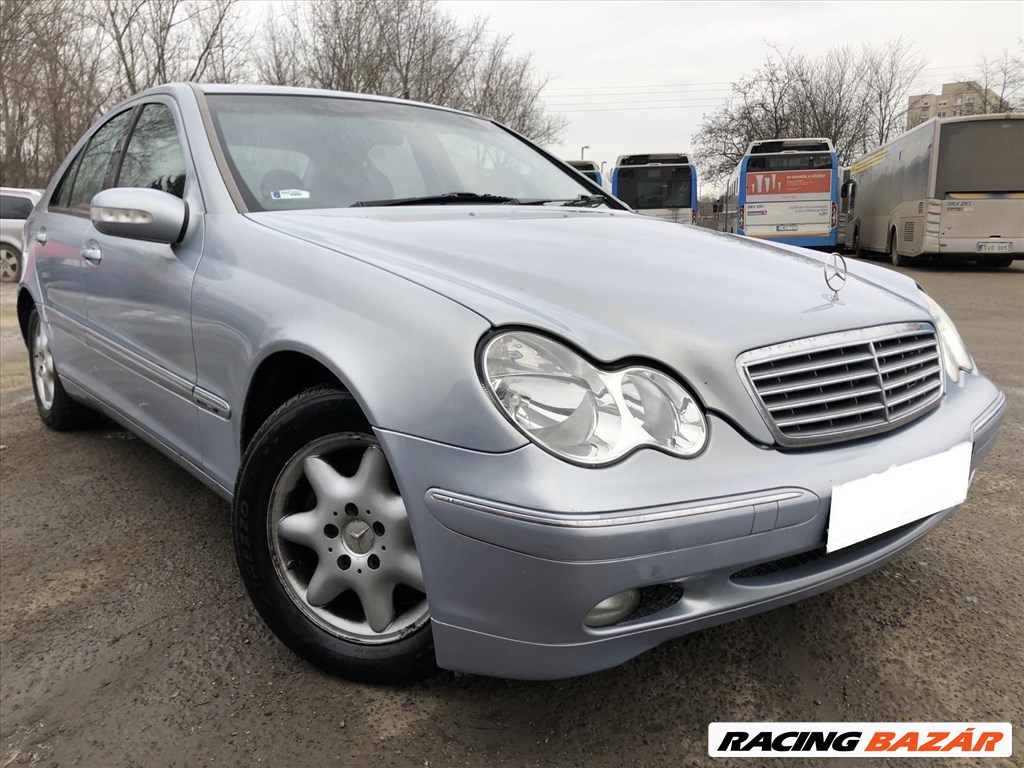 Mercedes C 200 kompressor  (W203) bontott alkatrészei 1. kép