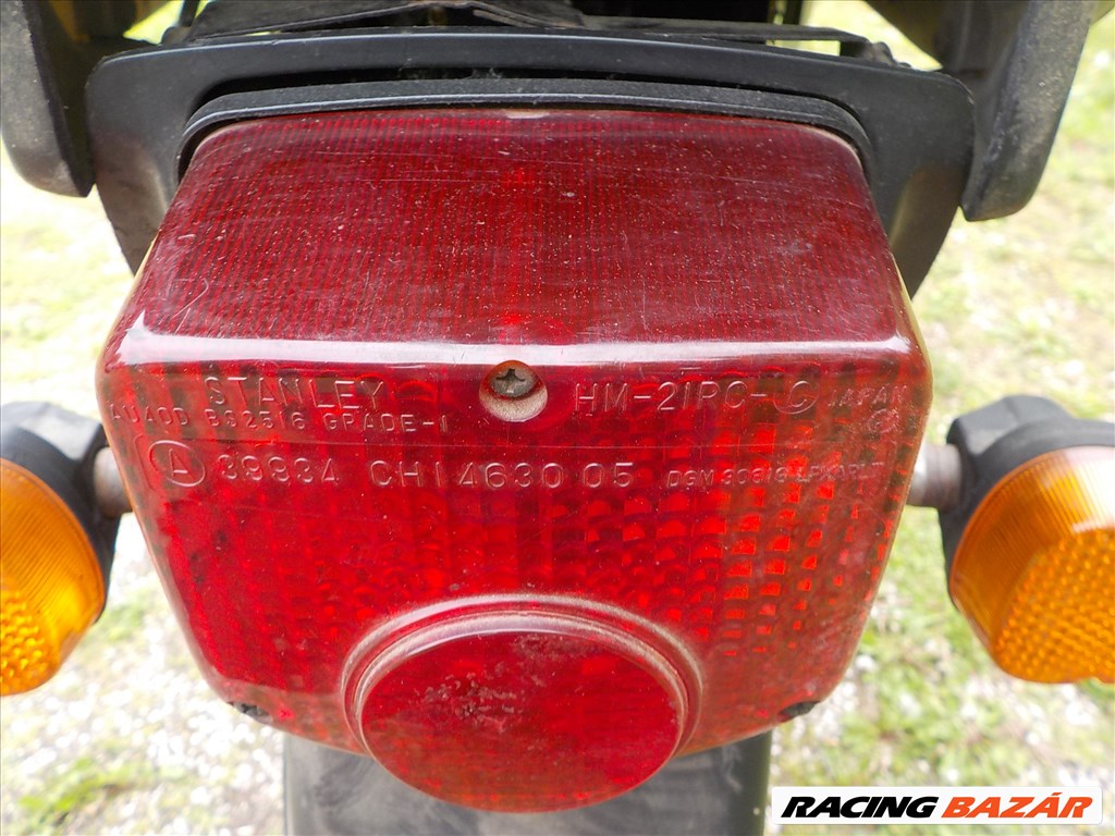 Honda CB 250-ES MKP.-RÓL :HÁTSÓLÁMPA  FEKETE FAROKRÉSSZEL EGYÜTT ELADÓ 2. kép