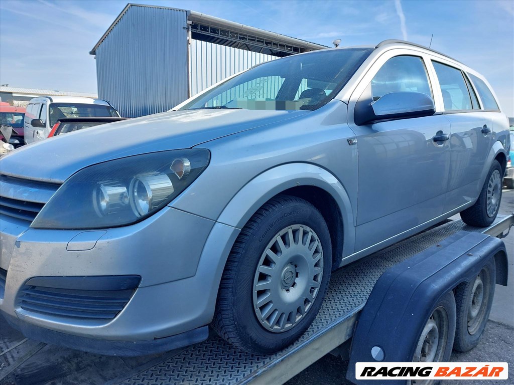 Opel Astra H bontott alkatrészei (23/29) 2. kép