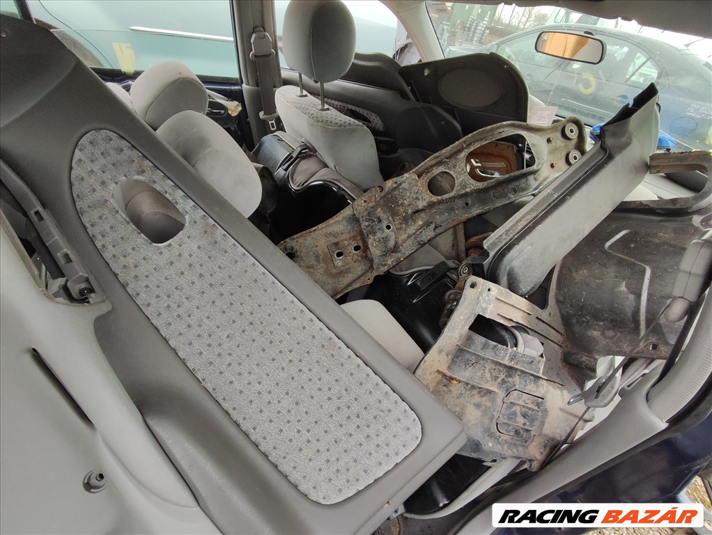 Mazda 626 (GF) bontott alkatrészei 3. kép