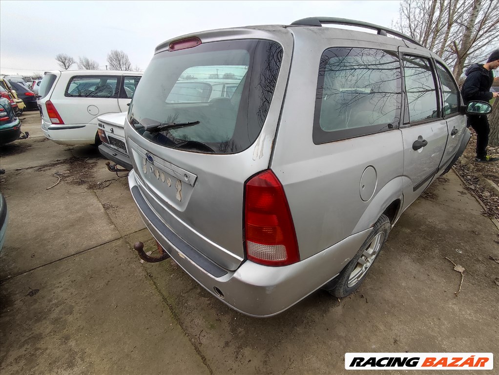 Ford Focus Mk1 kombi,  bontott alkatrészei 3. kép