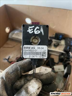 BMW 5-ös sorozat E60/E61 antenna erősítő 6949922