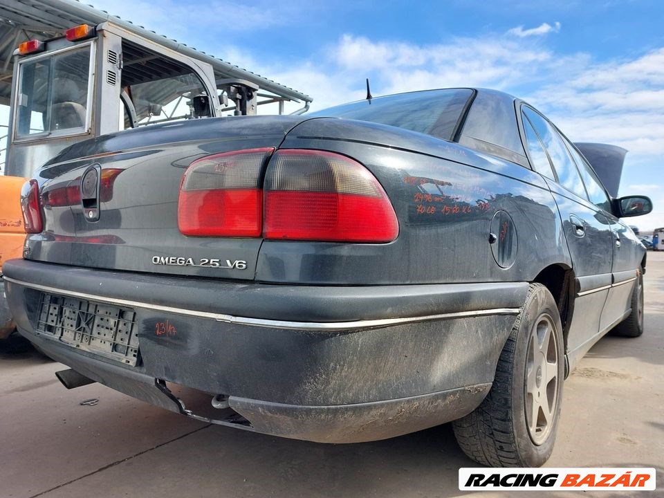 Opel Omega B bontott alkatrészei (23/17) 1. kép