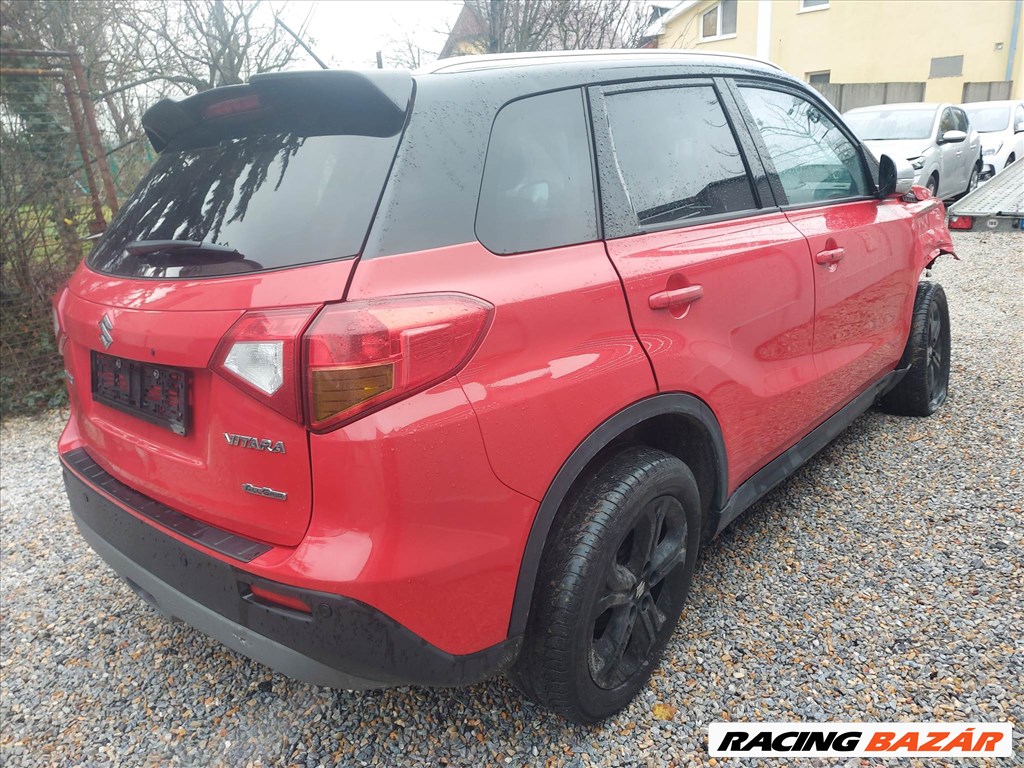 Suzuki Vitara jobb első ajtóhatároló  3. kép