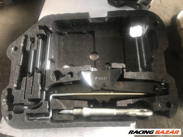 Citroën C4 Picasso I Pótkerék Szerszámtartó 9672902480 1. kép