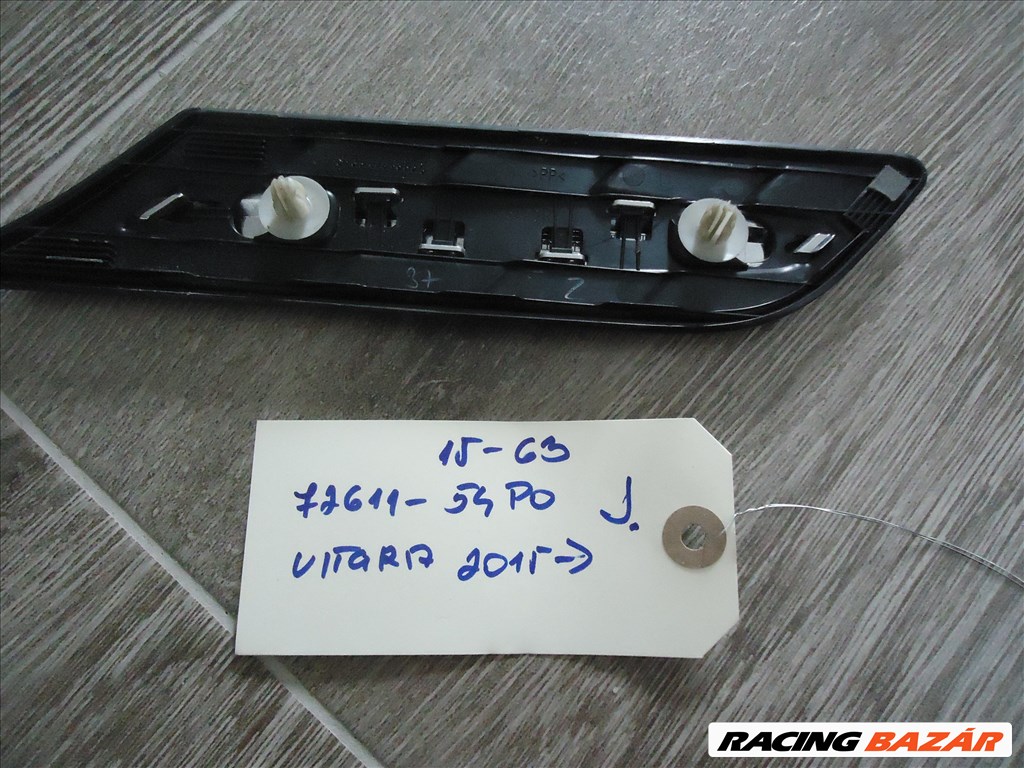 Suzuki Vitara   bontott sárvédő díszcsík jobb 7261154p0 2. kép