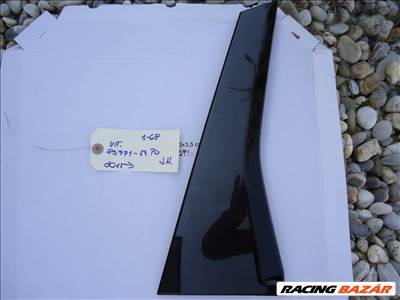 Suzuki Vitara jobb hátsó ajtódísz  8397154p0