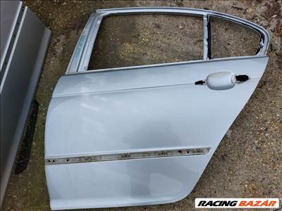 BMW E46 sedan ezüst titansilber titansilver bal hátsó ajtó (135019)