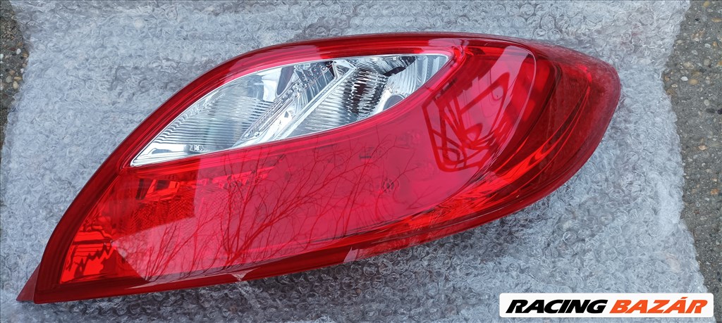 Mazda 2 új gyári hátsó lámpa pár eladó.  d65151160 3. kép
