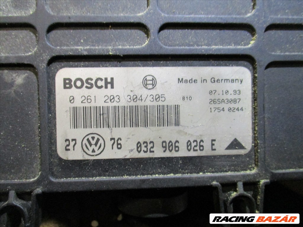 Volkswagen Golf III CL 1.6 motorvezérlő elektronika  0261203304 1. kép