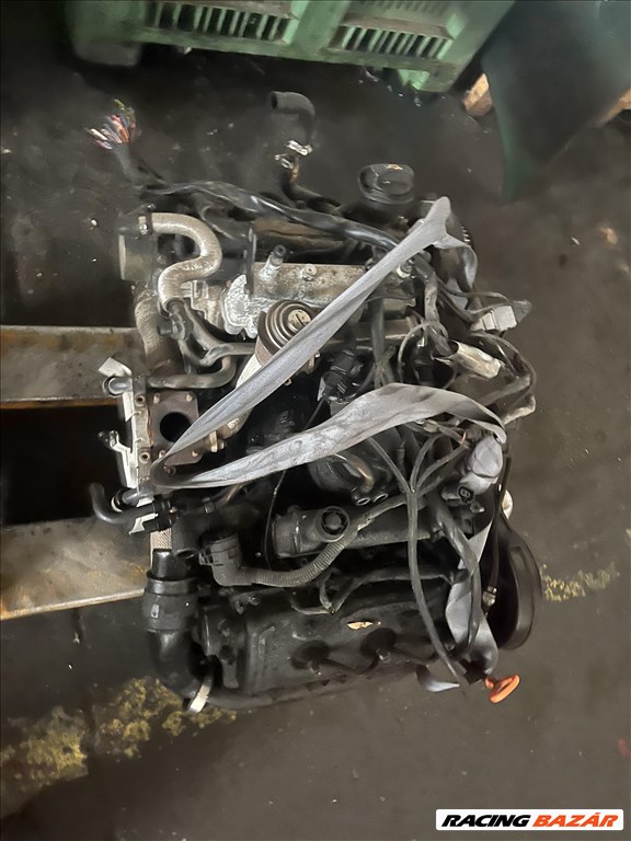 Fiat Punto II, Fiat Albea, Volkswagen Golf V Audi A6 C5 2,5 tdi v6 motor  1. kép