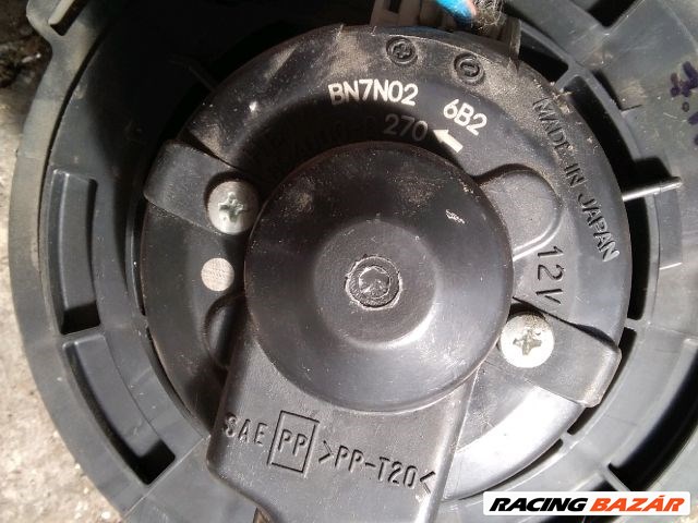 Mazda 5 (CR) Fűtőmotor (Klímás) 3. kép