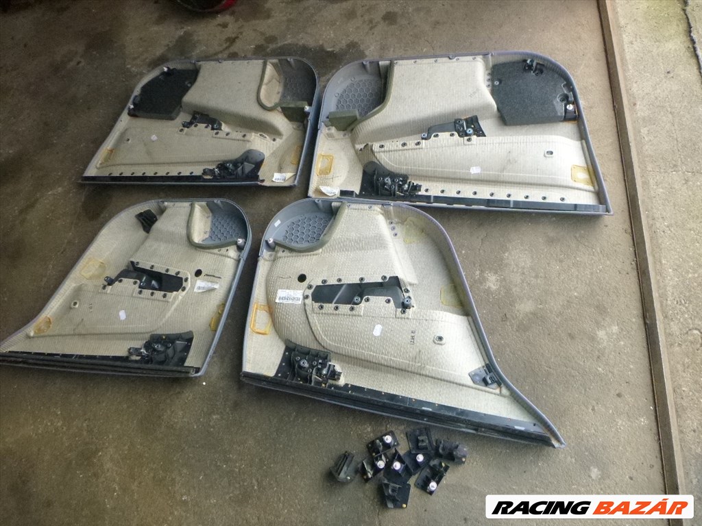 Opel Astra H 2005 5 ajtós kék ajtókárpit   2 DB HÁTSÓ    , ELSŐ NINCS  9. kép