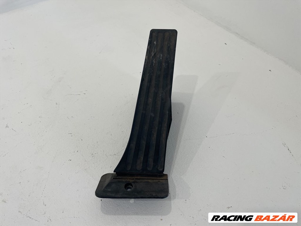 BMW F10 F11 520d N47 184le automata gázpedál   1. kép