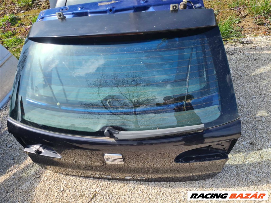 Seat Ibiza III 6l rozsdamentes csomagtér ajtó, lc9z színkóddal 1. kép