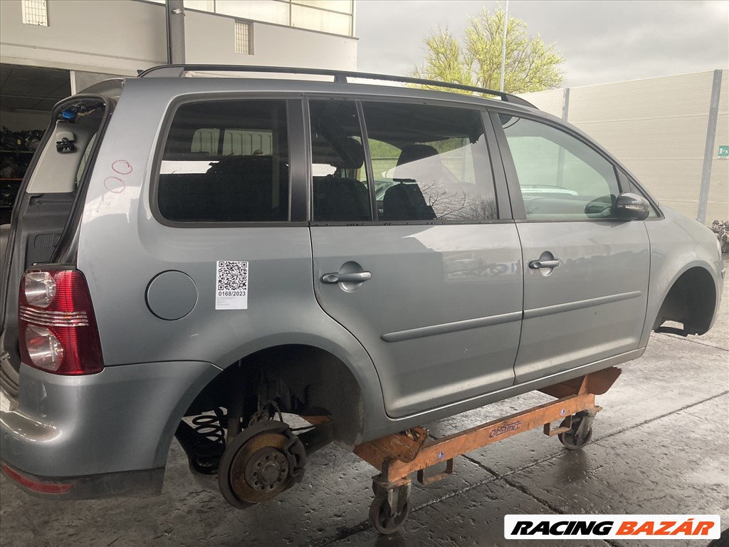 Volkswagen Touran I Typ 1T Touran facelift oldal ajtó  1. kép