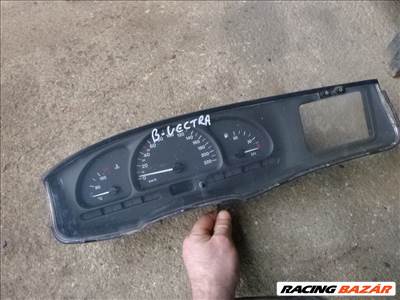 Opel Vectra B 1,8 műszerfal óra GM 90 569 783 KH 90569783kh