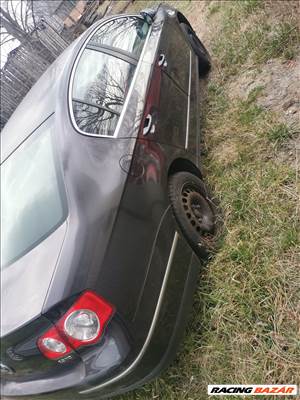 Volkswagen Passat B6 Jobb hátsó ajtó 