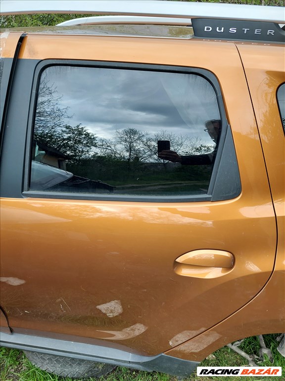 Dacia Duster 2 Jobb és Bal hátsó ajtó.  1. kép