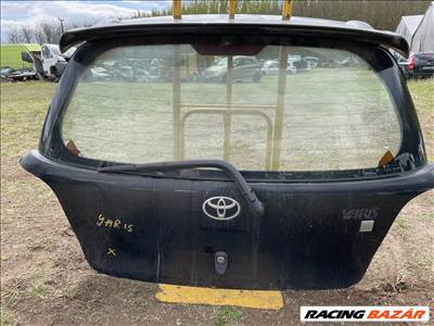 Toyota Yaris (XP10) csomagtérajtó 