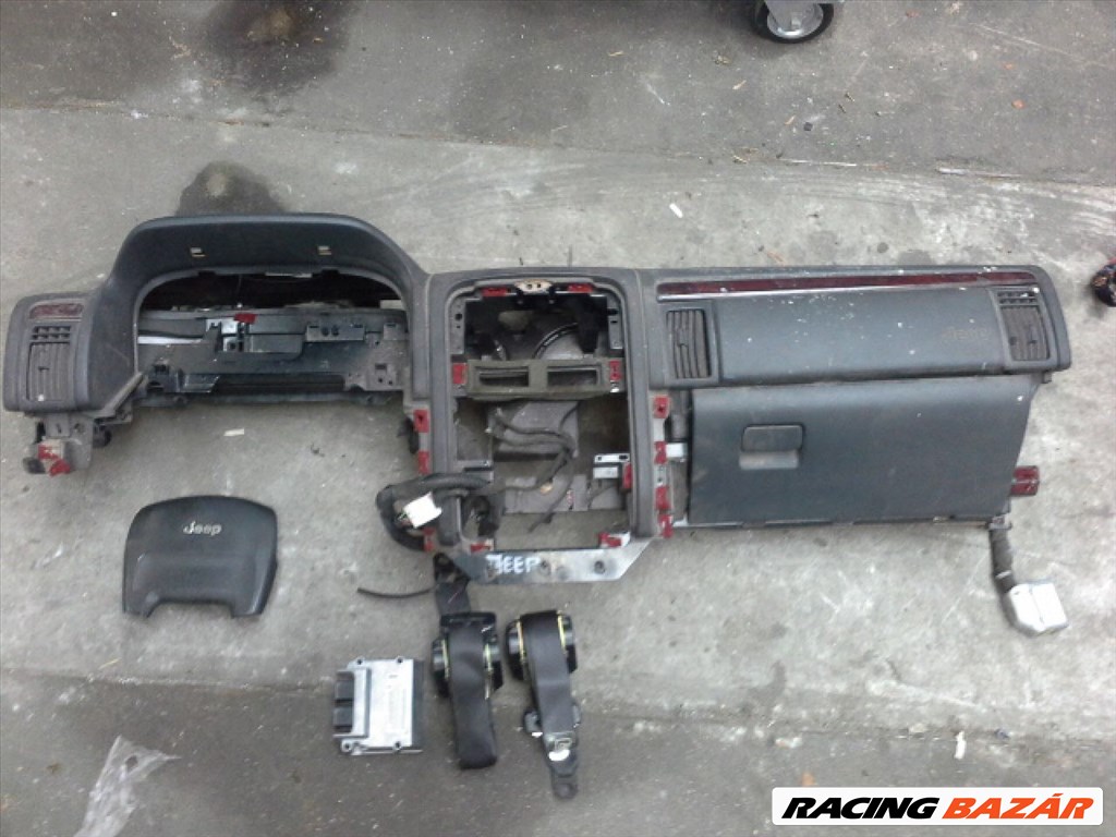 Jeep Grand Cherokee LÉGZSÁK SZETT 1. kép