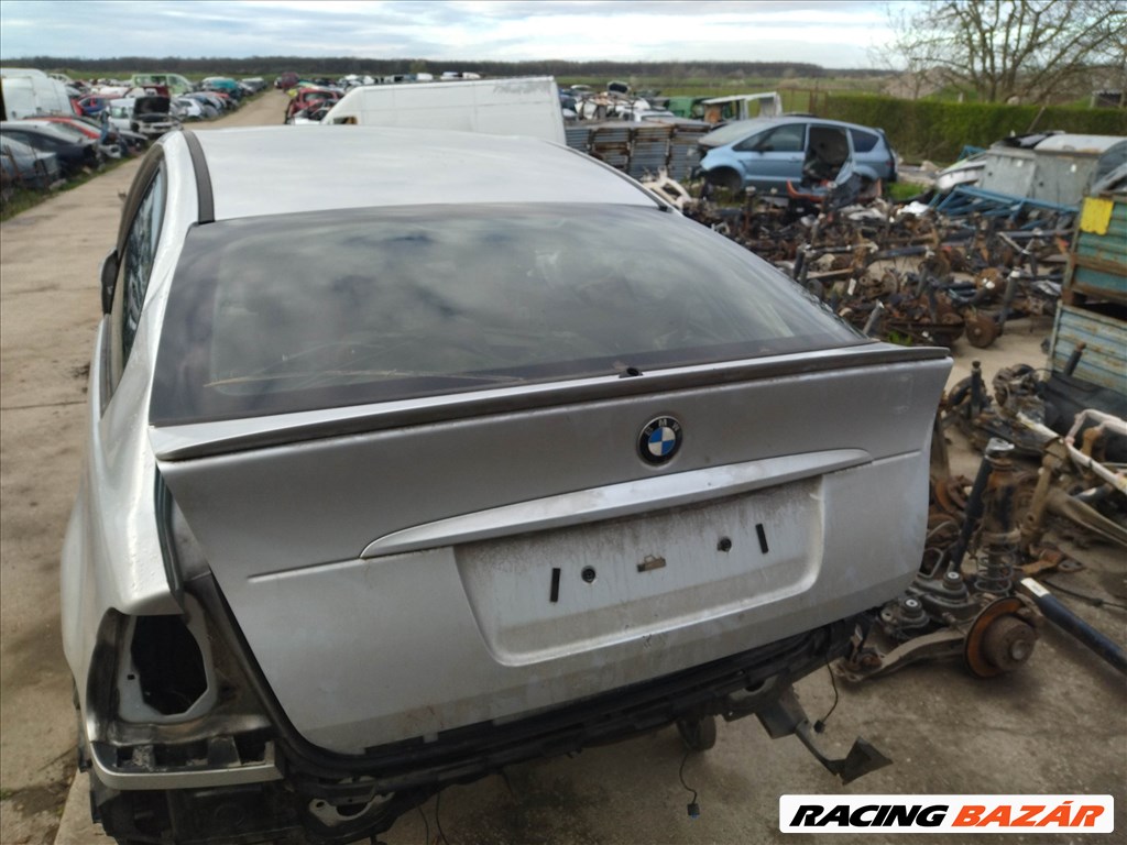 BMW E46 Compact csomagtérajtó, üresen 1. kép